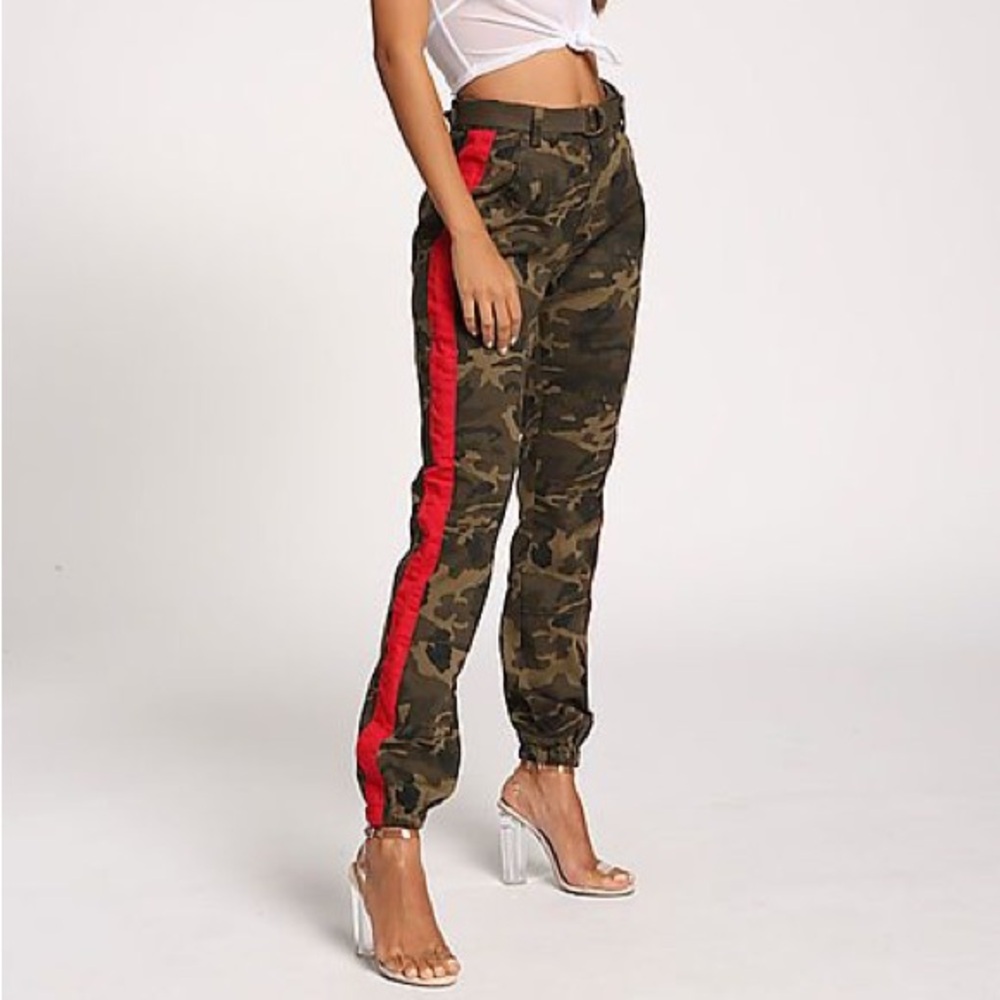 American Bazi Camo Red Striped Twill Jogger Pants NWT sz: Small